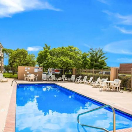 Sleep Inn Kansas City International Airport Экстерьер фото