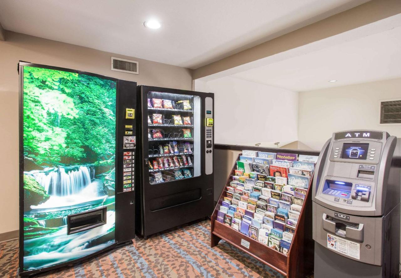 Sleep Inn Kansas City International Airport Экстерьер фото