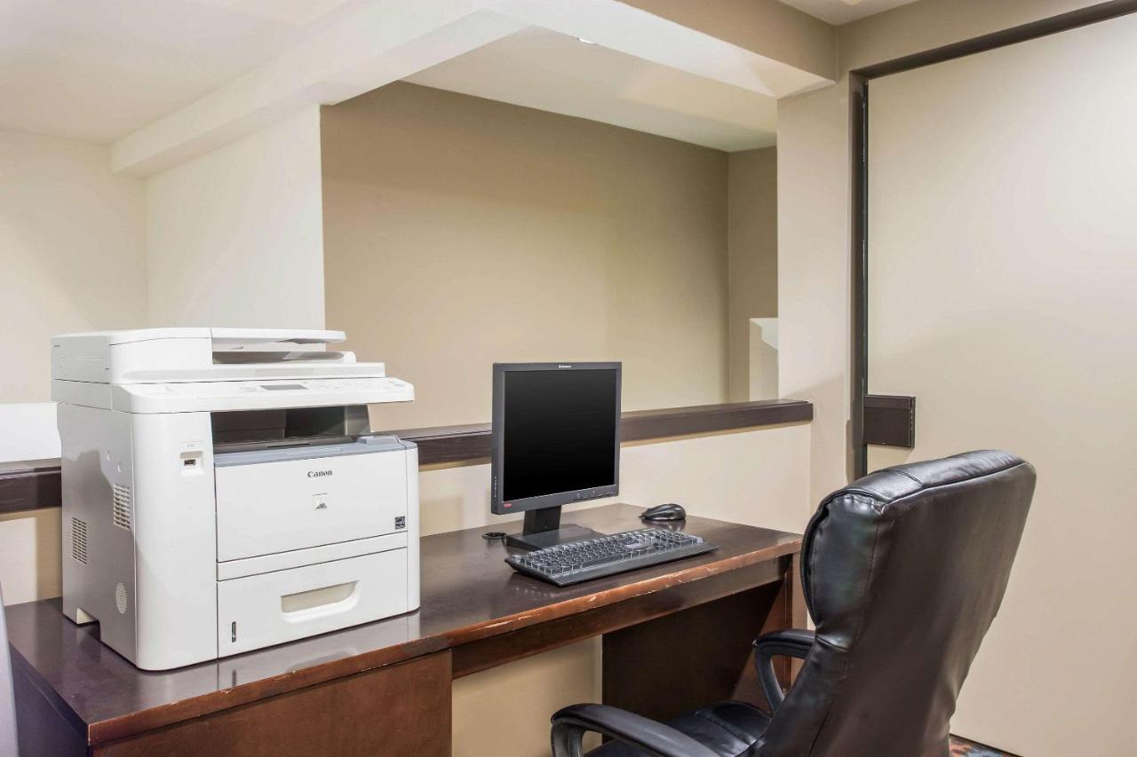 Sleep Inn Kansas City International Airport Экстерьер фото